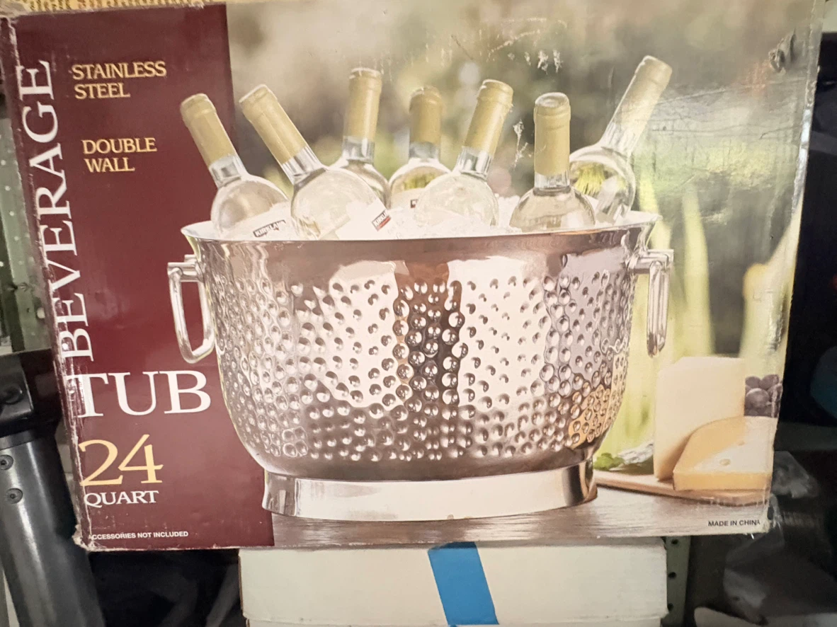 24 Quart Hammered Stainless Steel Beverage Tub