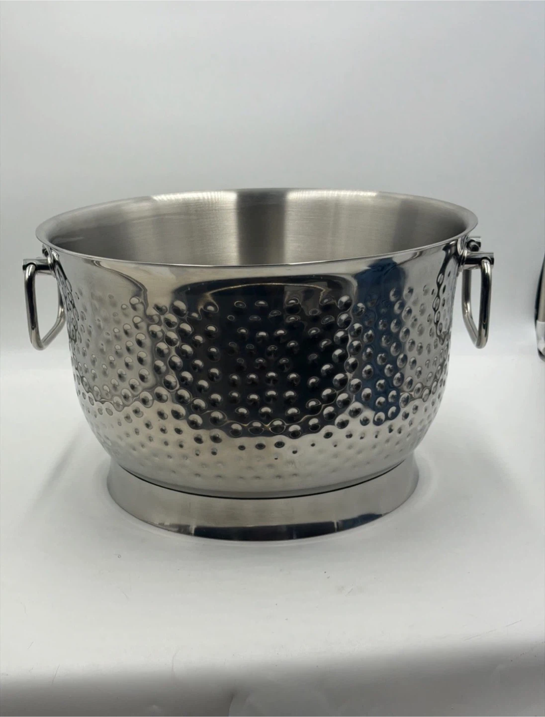 24 Quart Hammered Stainless Steel Beverage Tub - photo 2
