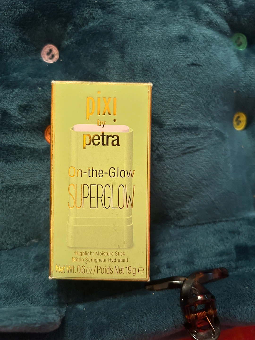 Pixi by Petra On-the-Glow Superglow Highlight Stick - photo 5