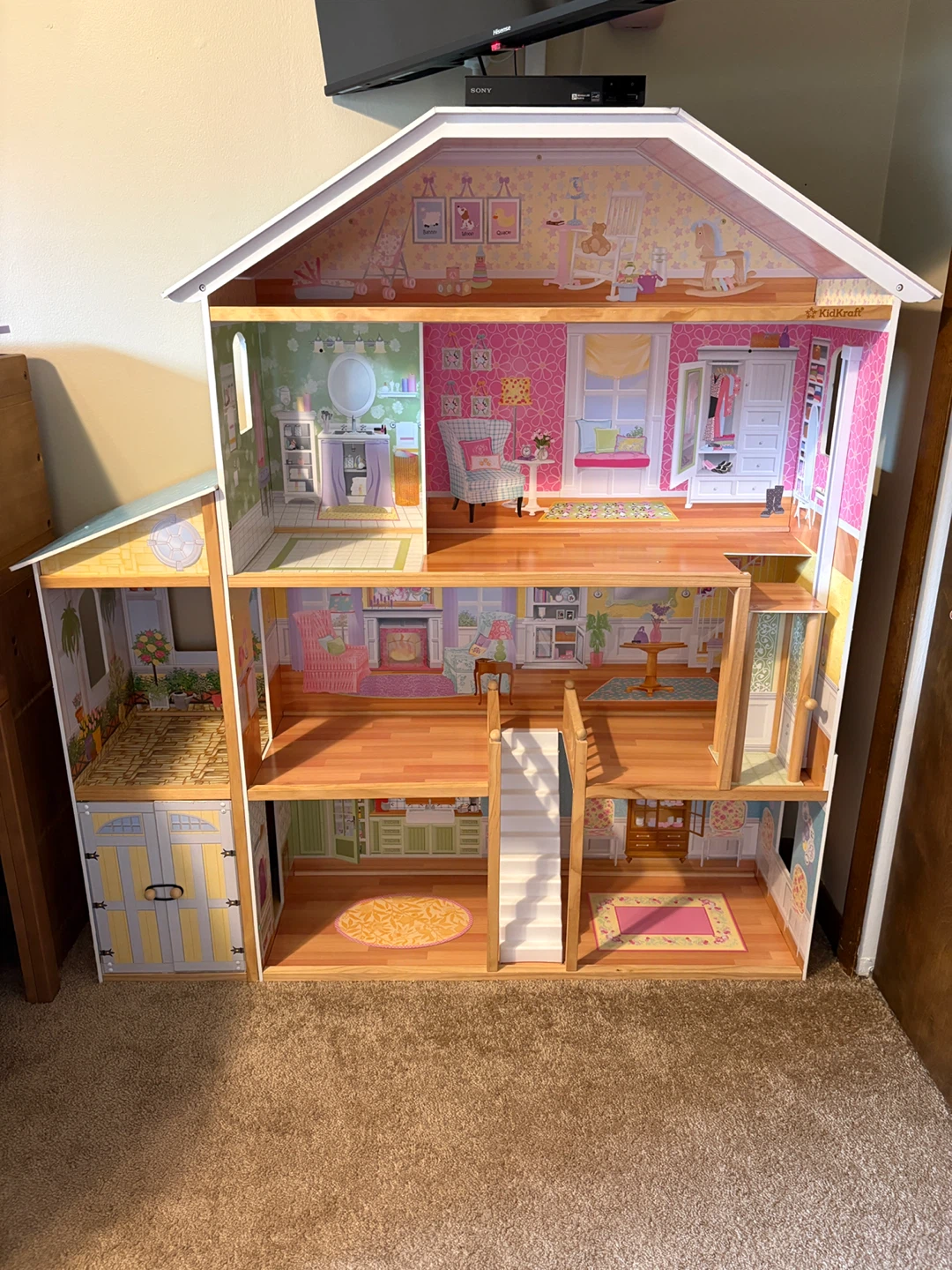 BIG Doll House / Excellent Condition / Need Gone