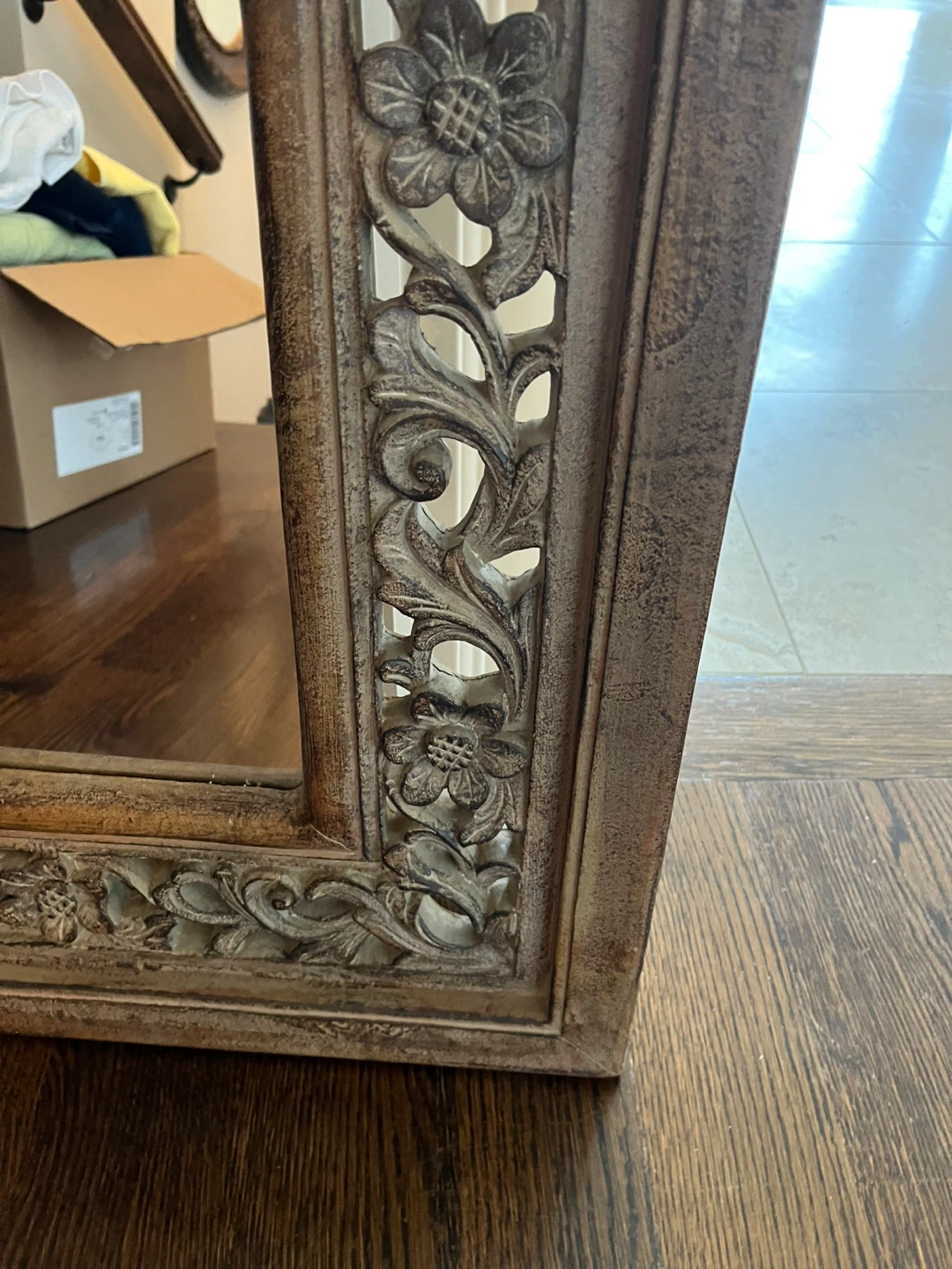Resin Decorative Wall Mirror - photo 3