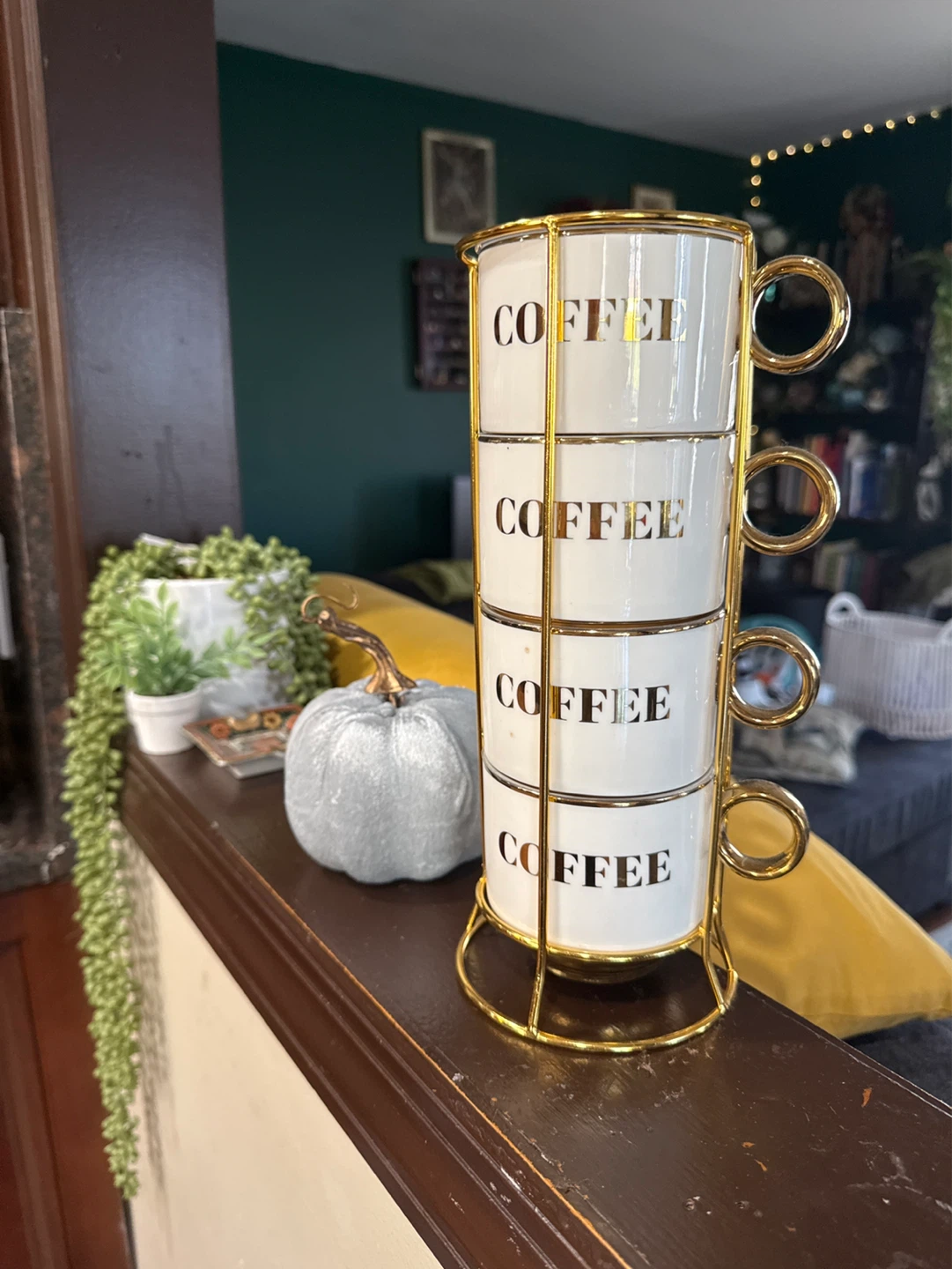 Set of 4 Stackable Coffee Mugs with Gold Stand