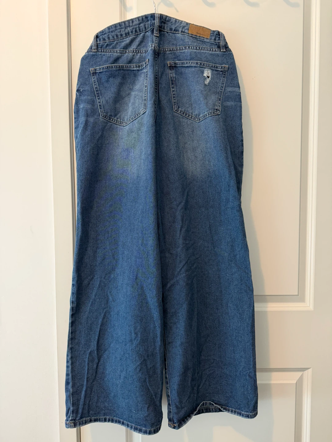 Wide Leg Distressed Jeans - photo 2