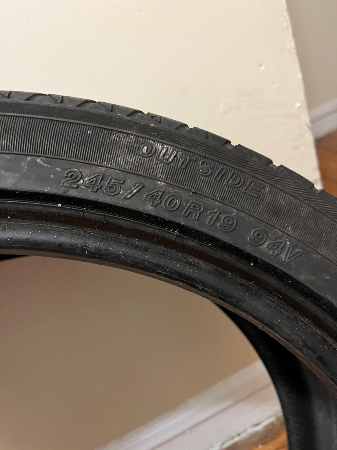 Yokohama Ascend GT Tire 245/40R19 94V - photo 5