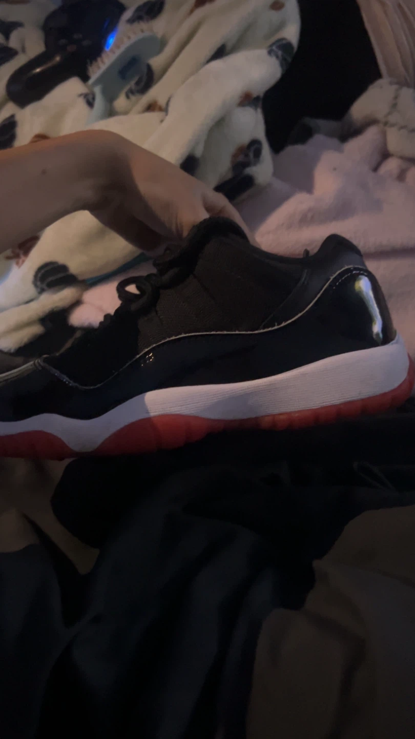 Jordan 11 Retro low bred