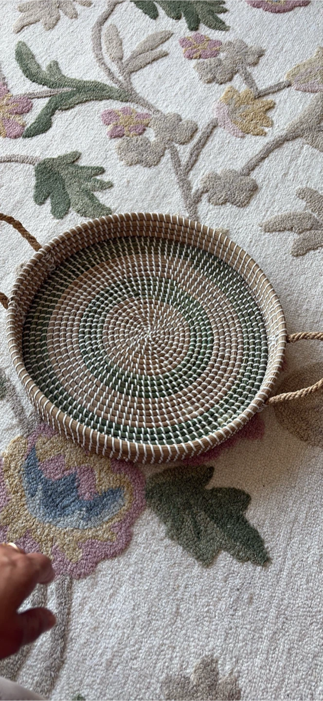 Round Woven Decorative Tray with Handles - photo 3