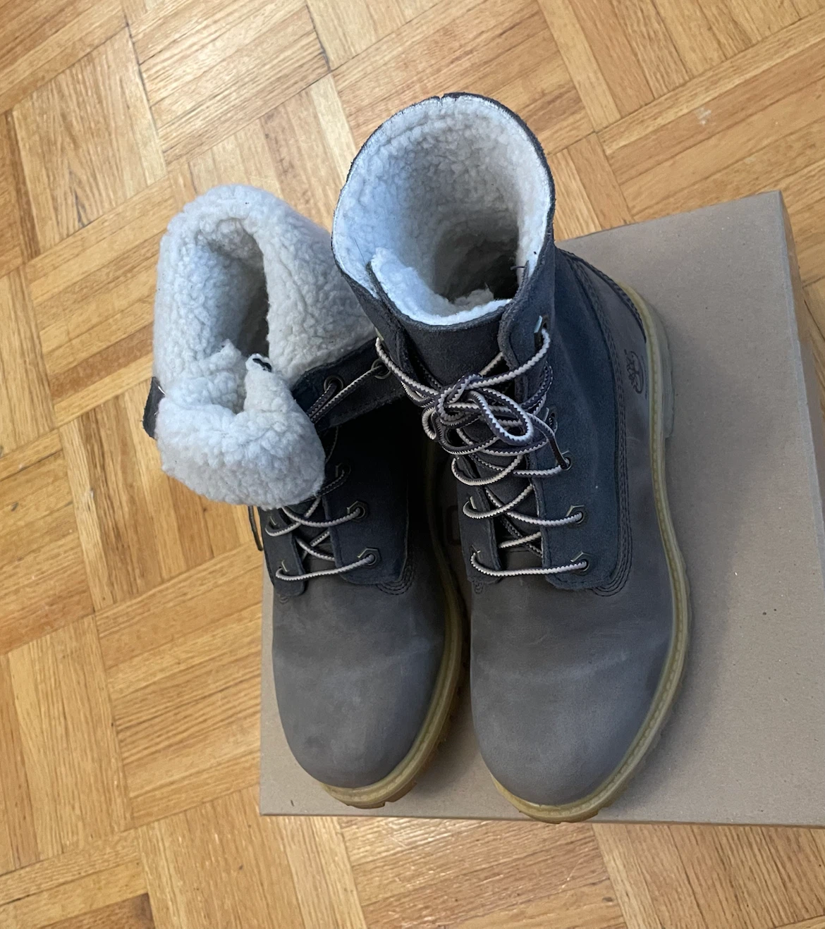 Women’s Timberland Warm Lined Roll-Top Boots - photo 2