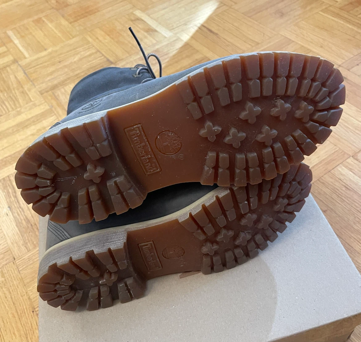 Women’s Timberland Warm Lined Roll-Top Boots - photo 4