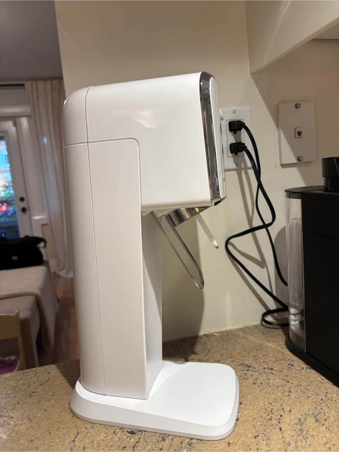 SodaStream Art Sparkling Water Maker - photo 2