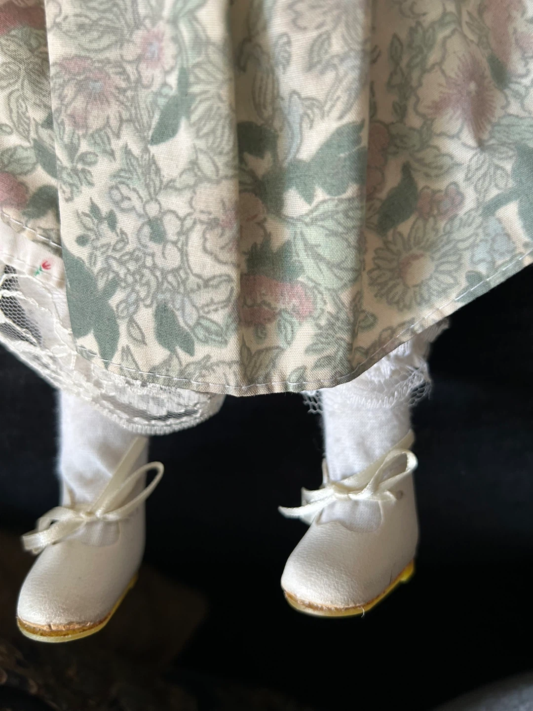 Vintage, Collectors Doll - photo 3