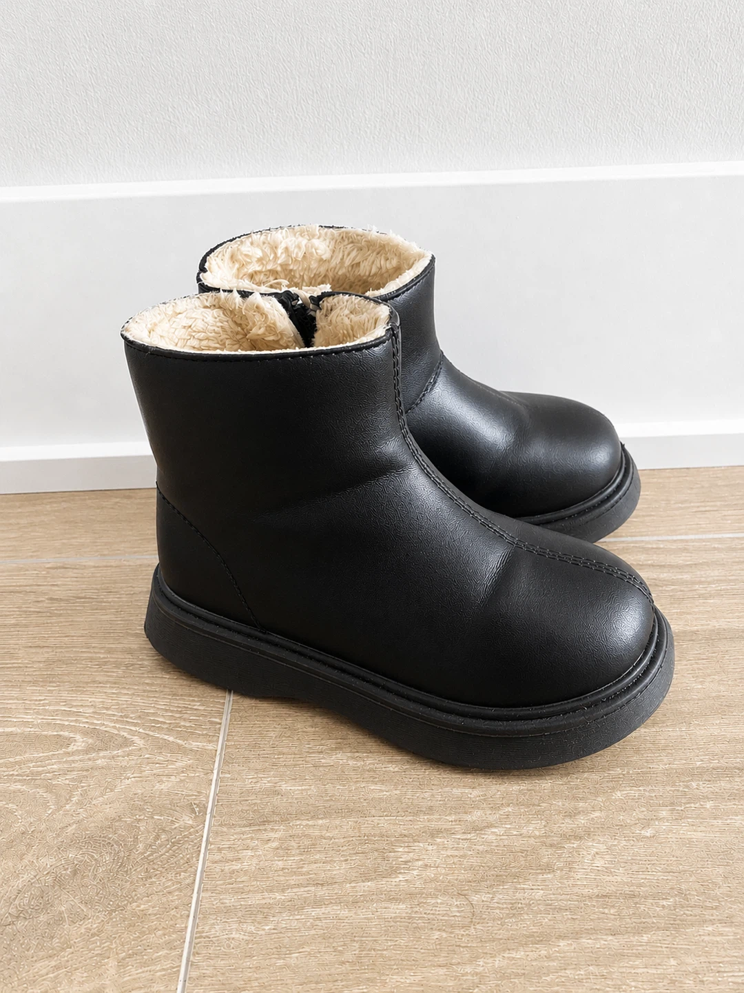 Girls Leather Boots Size 8