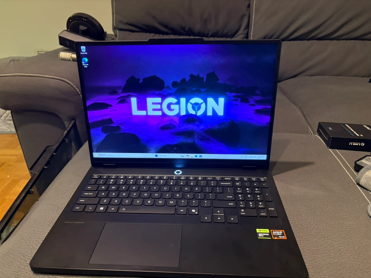 Lenovo Legion AMD Ryzen 9 8945HX/ Nvidia RTX5070 Laptop - photo 2