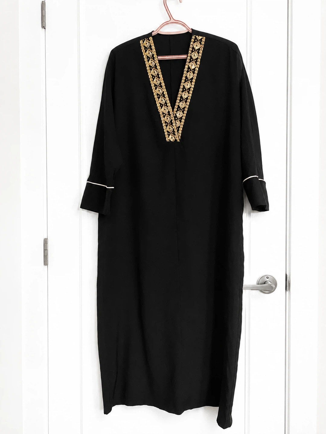 Maxi dress with Embellishment
