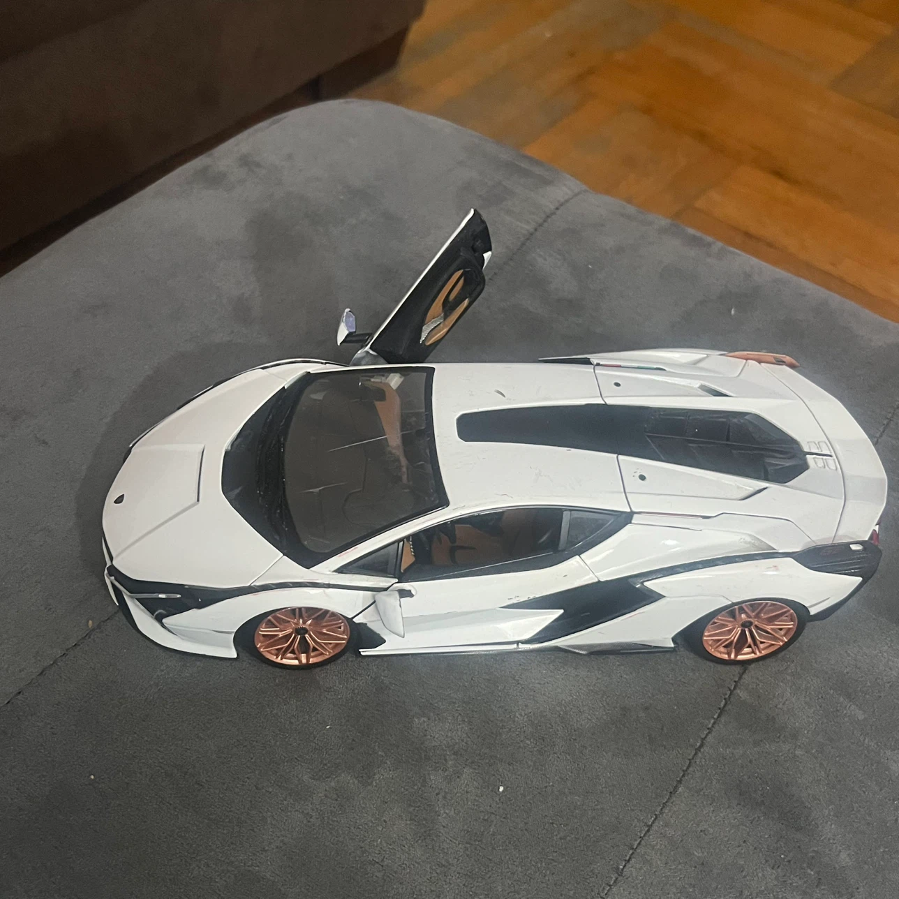 Lamborghini Sian Diecast Model Car - photo 2