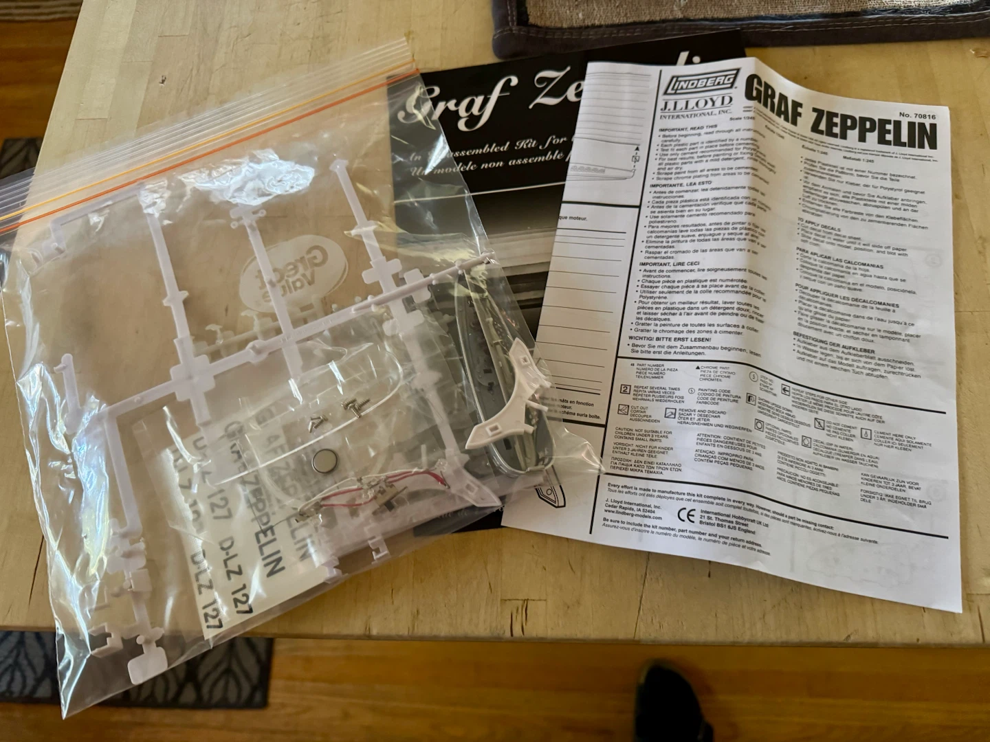 Lindberg Graf Zeppelin 1/245 Scale Model Kit - photo 3