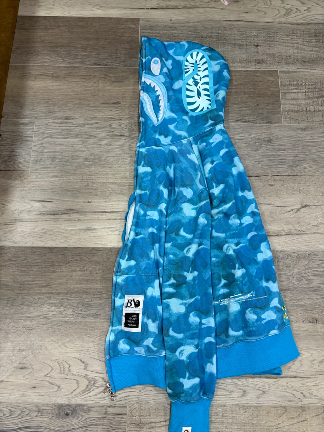 A Bathing Ape x Van Gogh hoodie - photo 2