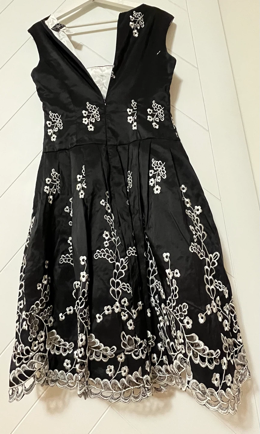 Niki by Niki Livas Floral Embroidered Dress - photo 5