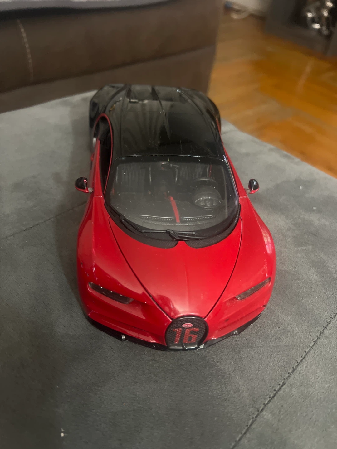 Bugatti Chiron Diecast Model Car - photo 2