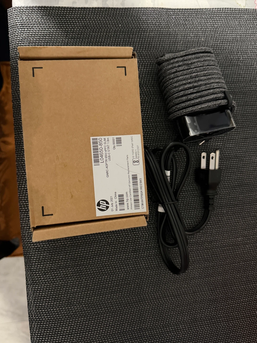 HP 65W USB-C Slim Power Adapter - photo 2