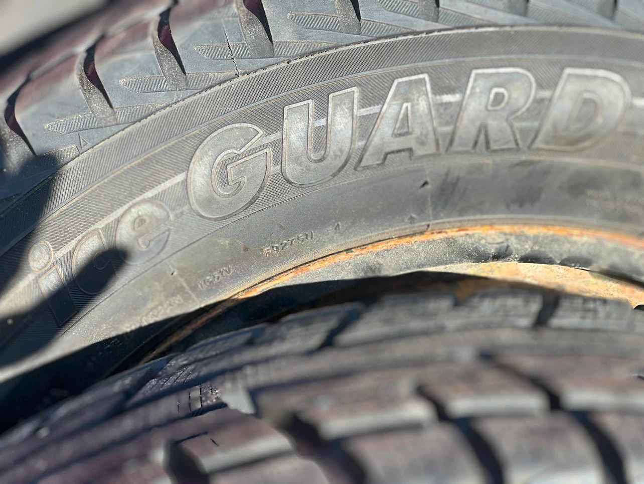 Yokohama IceGuard Studless Winter Tire - photo 3