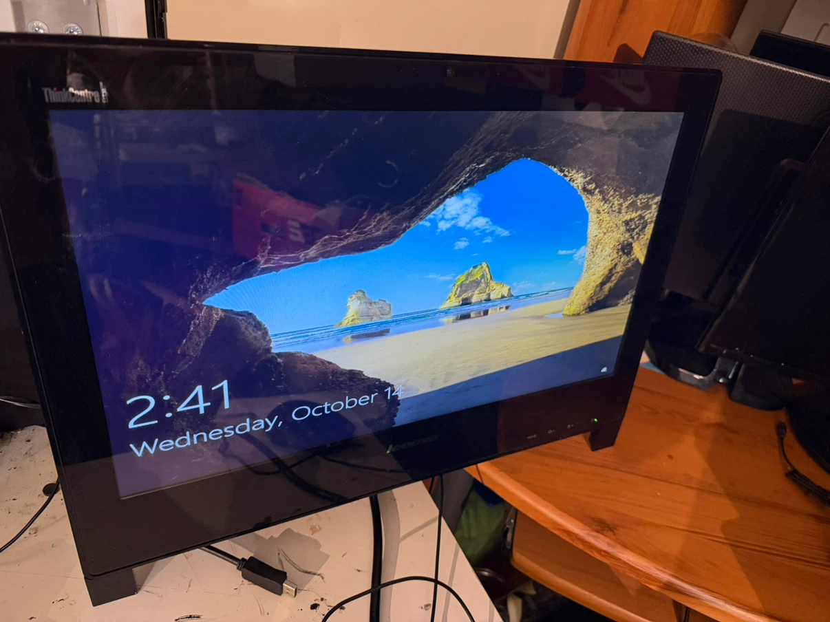 Lenovo ThinkCentre Edge 91z All-in-One Desktop PC