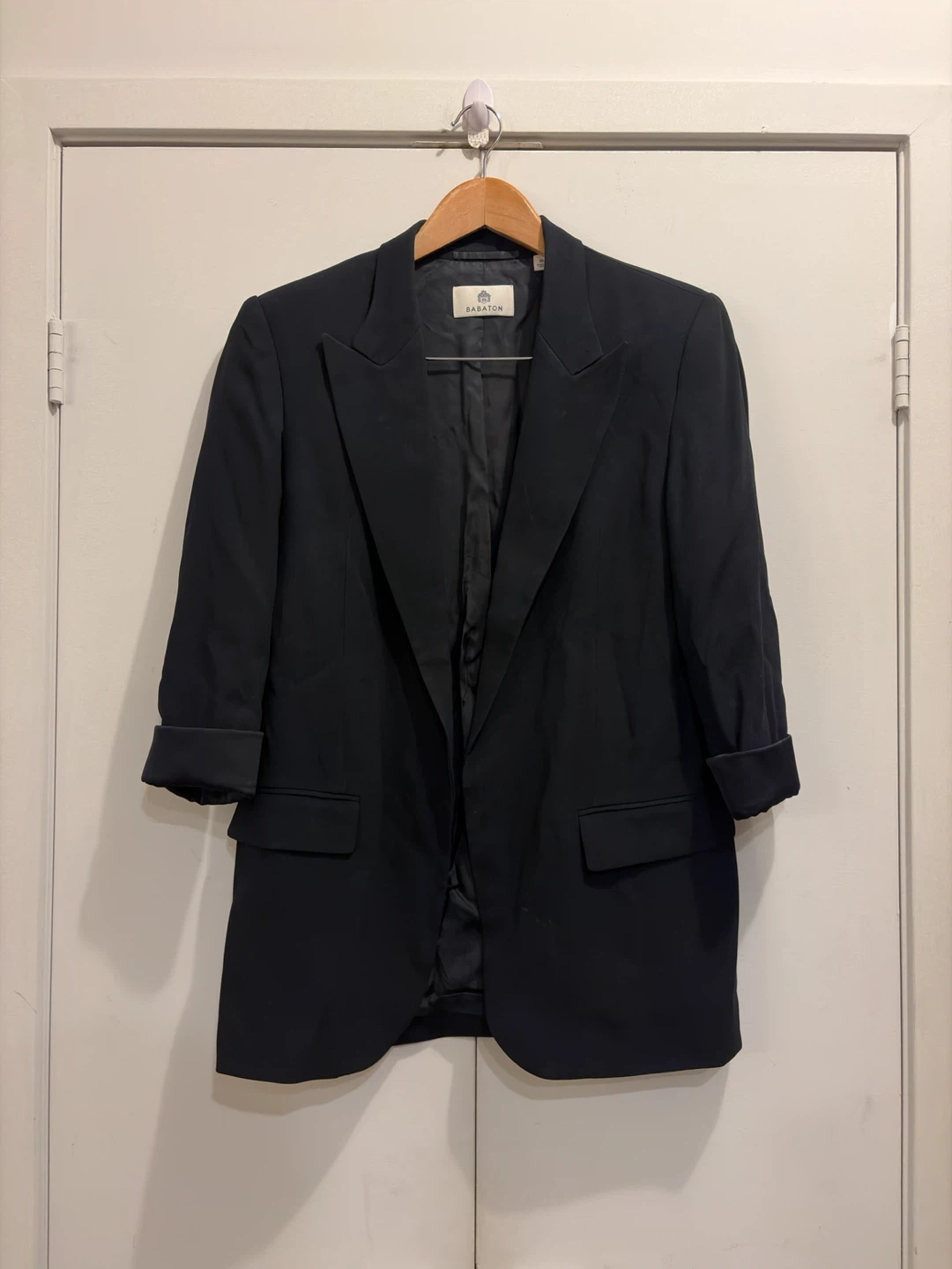 Aritzia Babaton Black Blazer
