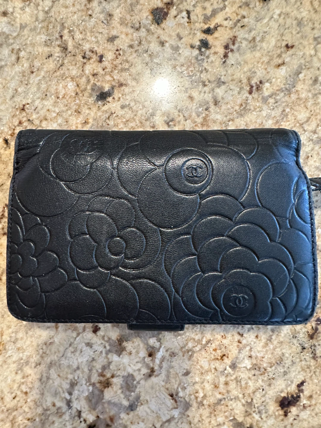 Camellia Embossed Leather Wallet - photo 3