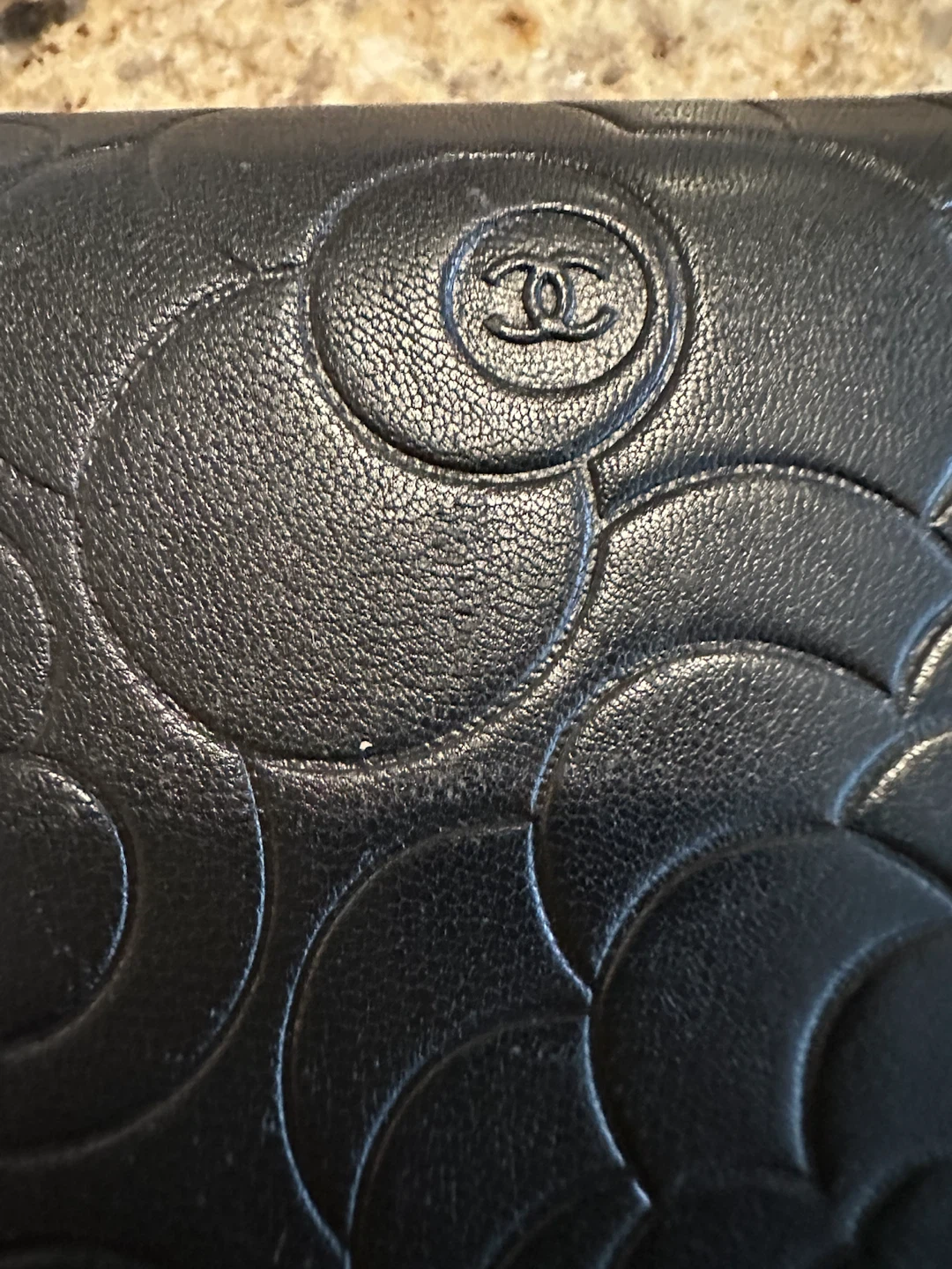 Camellia Embossed Leather Wallet - photo 5