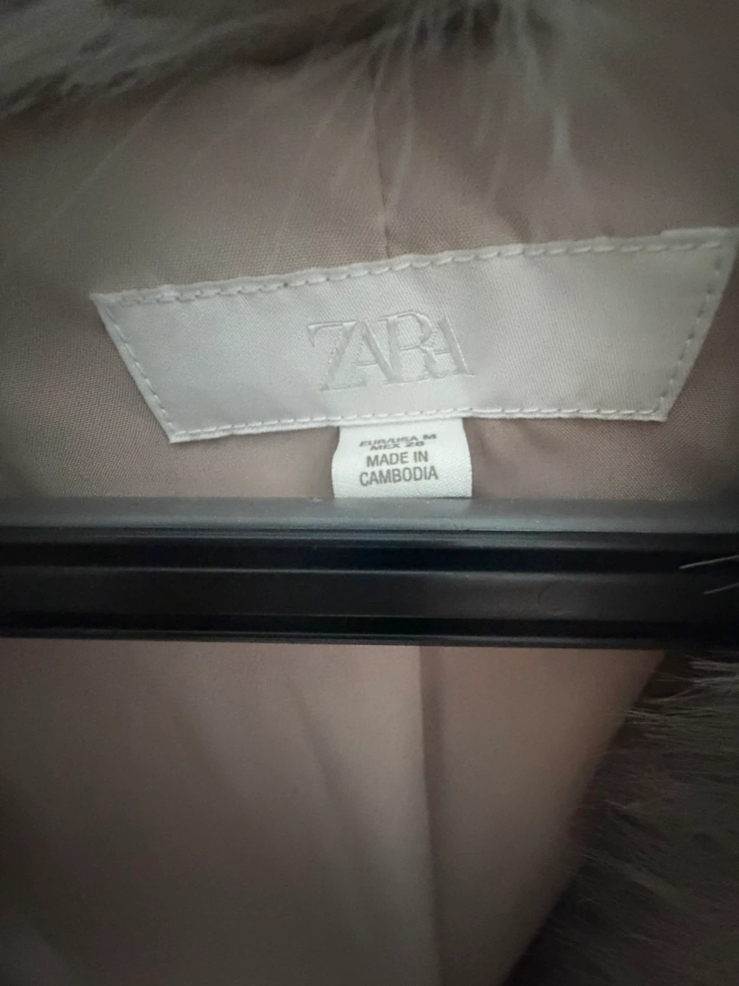 Zara Faux Fur Jacket Size Medium - photo 2