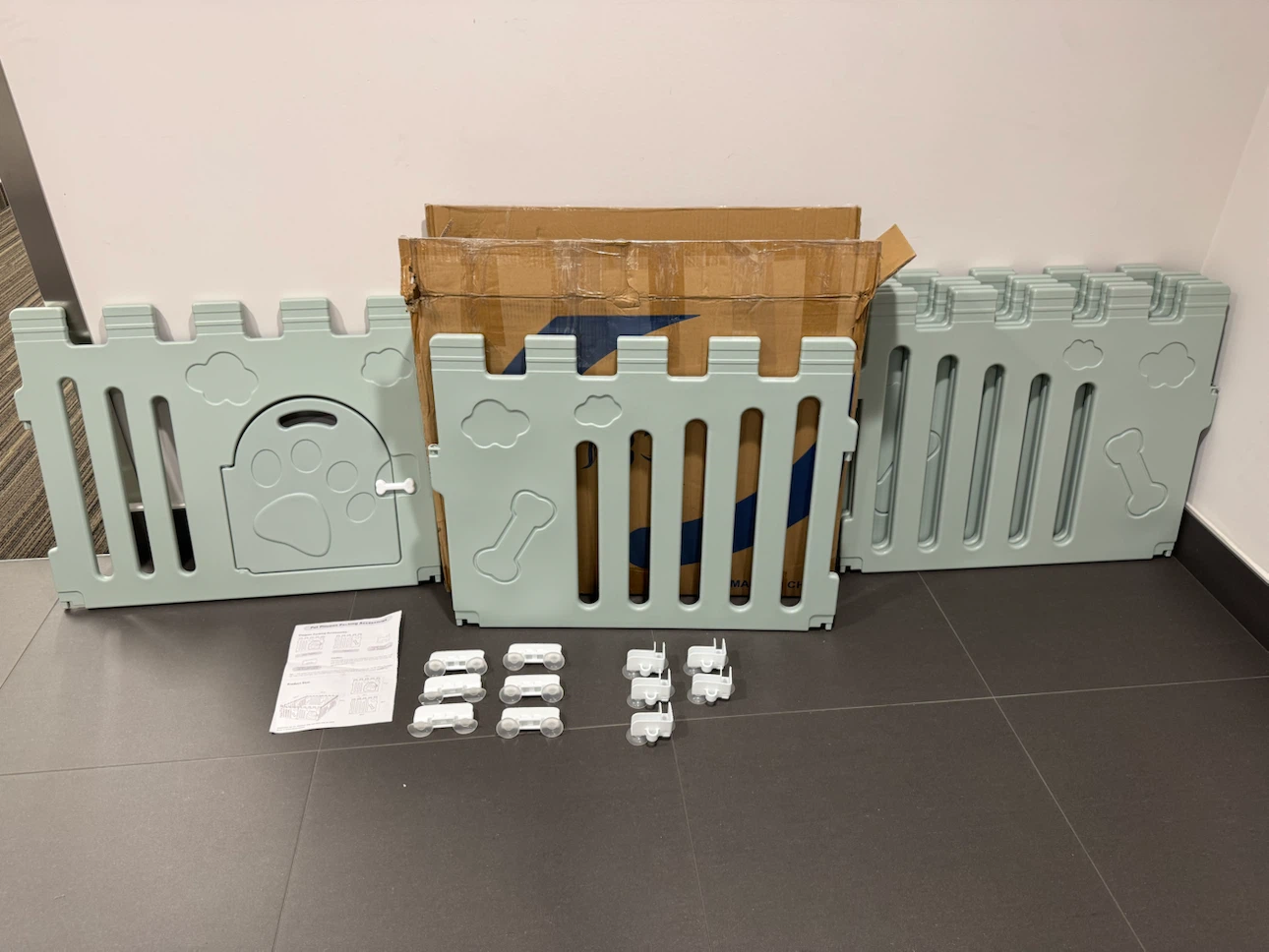 Brand New in the Box Dog Crate / Playpen with Door - photo 3