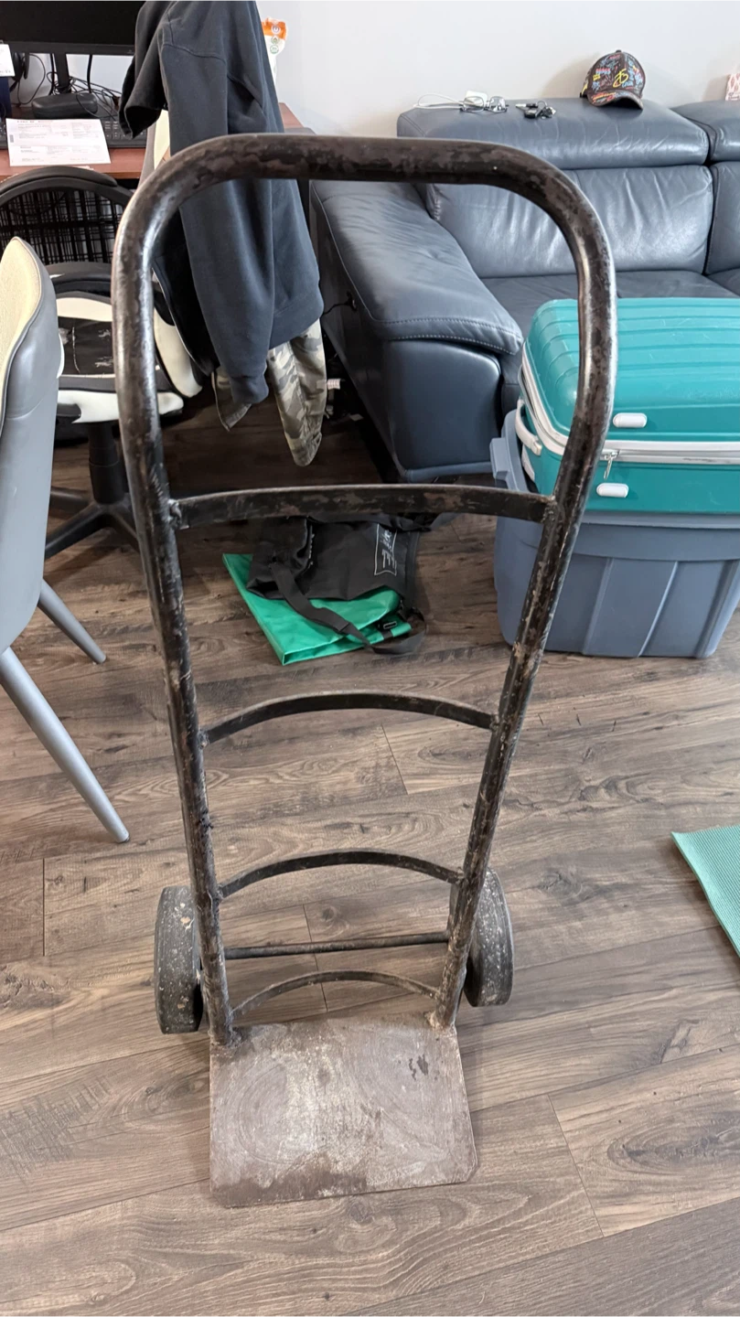 Heavy duty metal hand truck