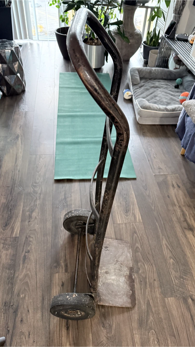 Heavy duty metal hand truck - photo 2