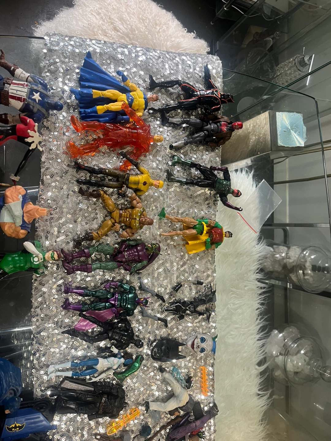 Assorted broken DC and Marvel Action Figure Collection - photo 2