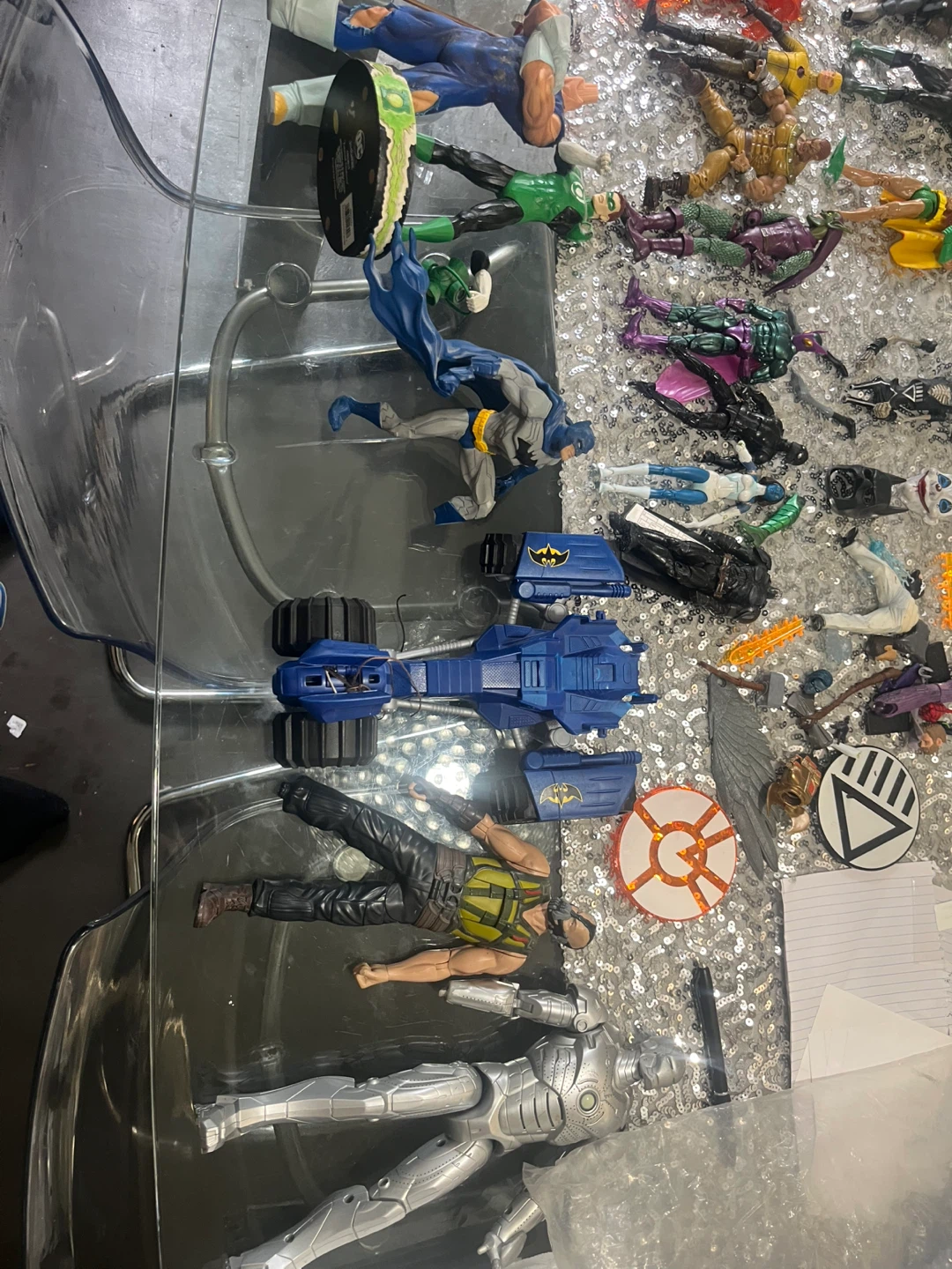 Assorted broken DC and Marvel Action Figure Collection - photo 5