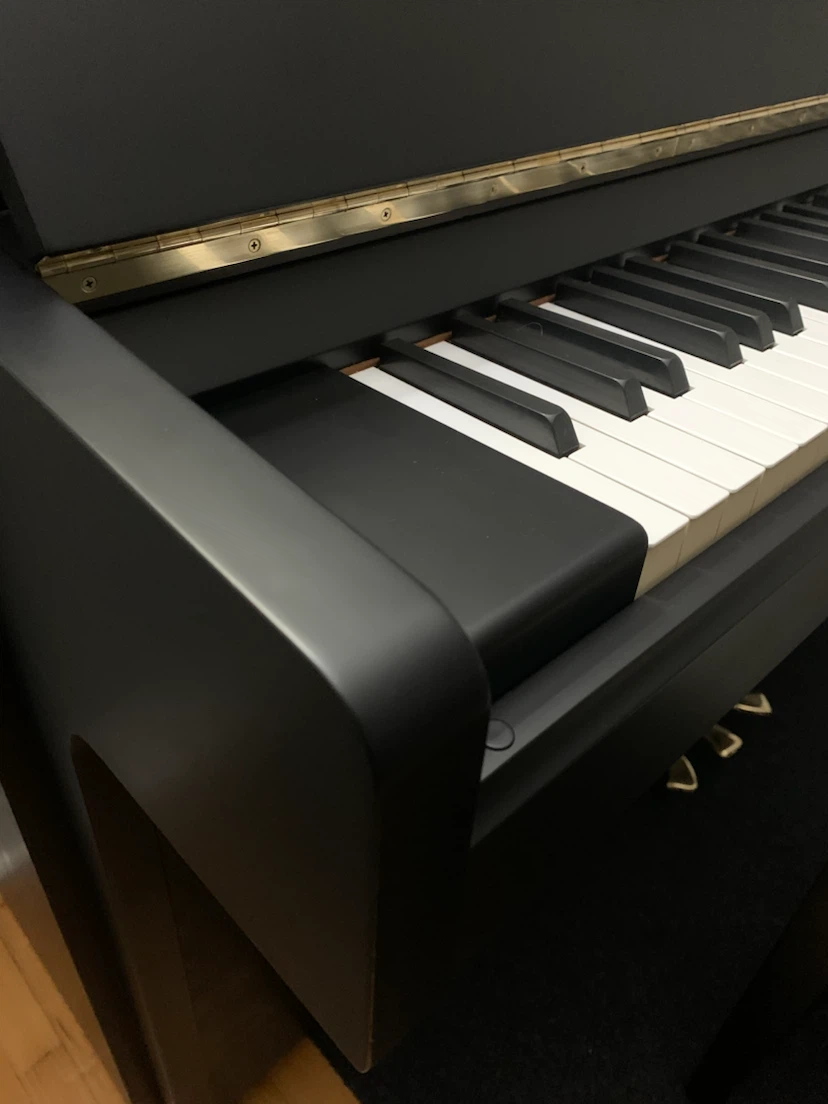 Yamaha studio upright Piano - photo 5