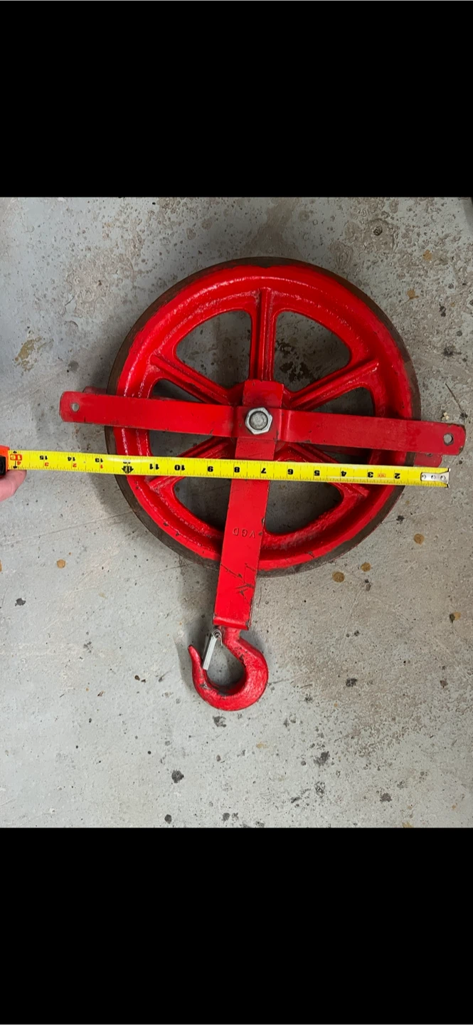 Vintage Red Metal Pulley - photo 2