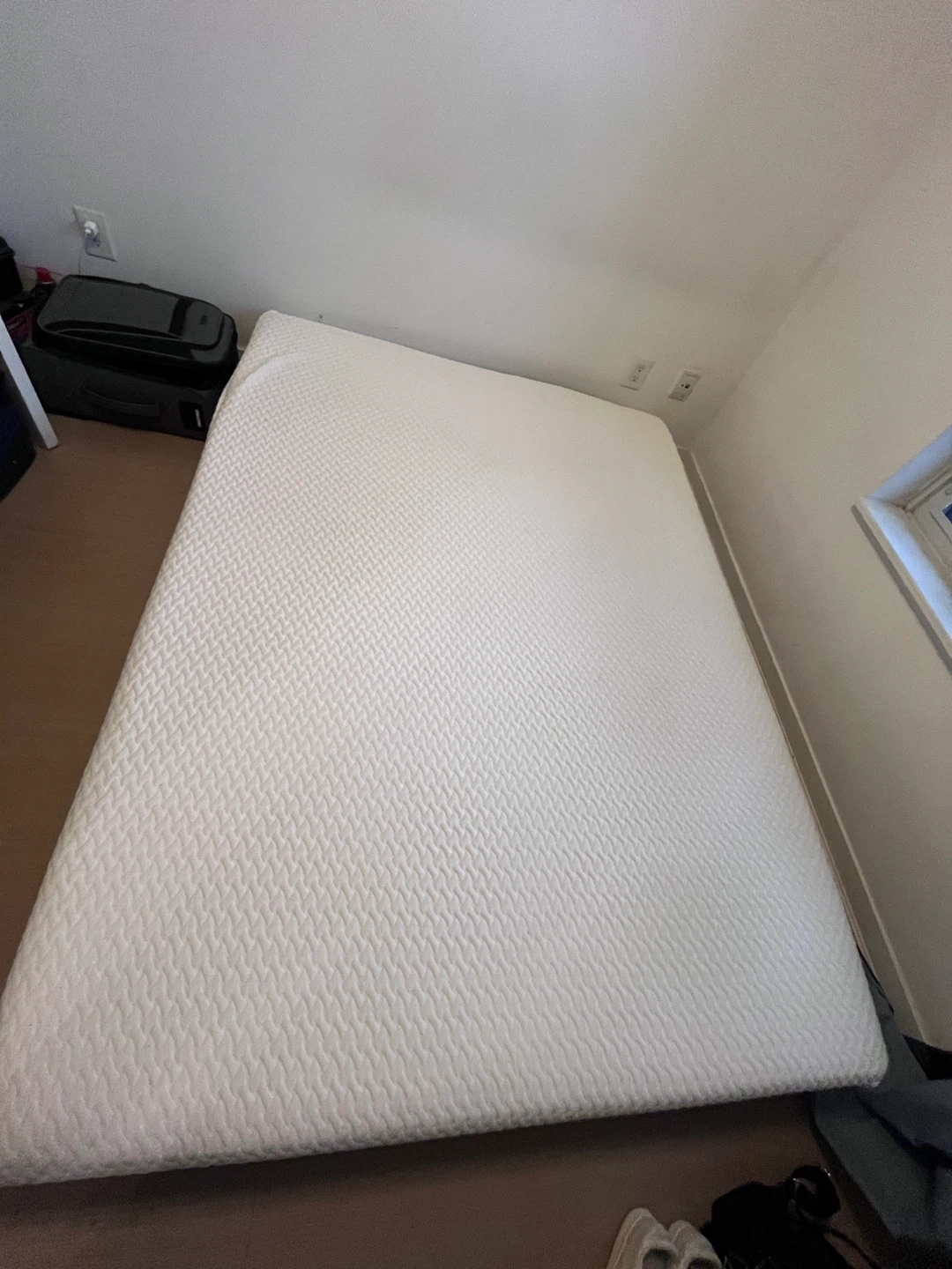 Milliard memory foam mattress queen bed
