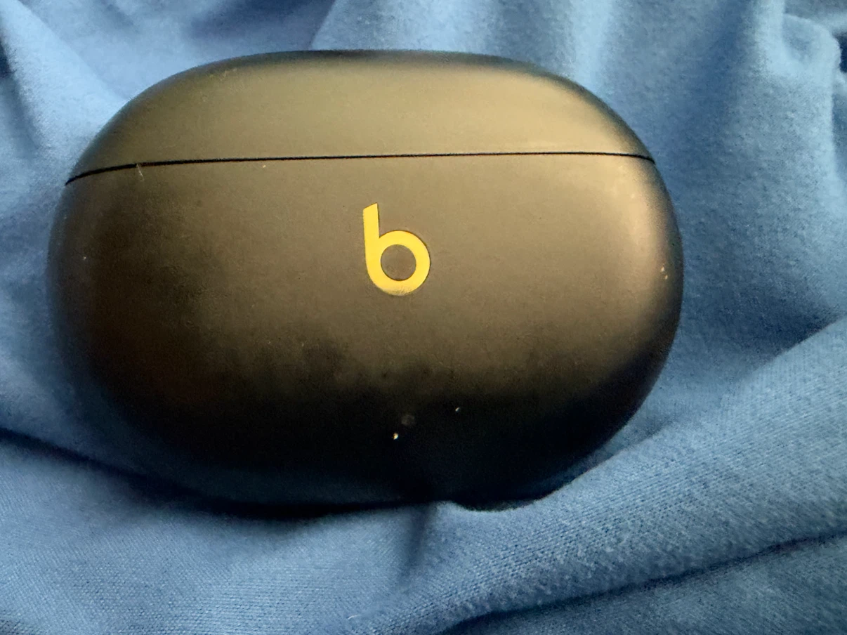 Beats Studio buds +