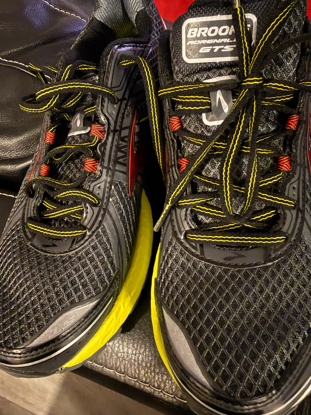 Brooks Adrenaline GTS Running Shoes - brand new - photo 2