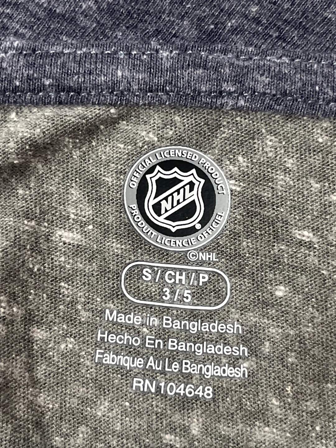 🔥 NWT Women's Toronto Maple Leafs V-Neck Shirt - Size S - photo 3