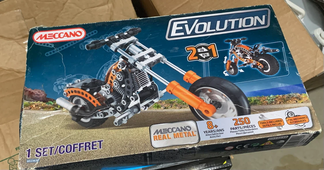 Metal Tech Pterodactyl and Meccano Evolution 2-in-1 Sets