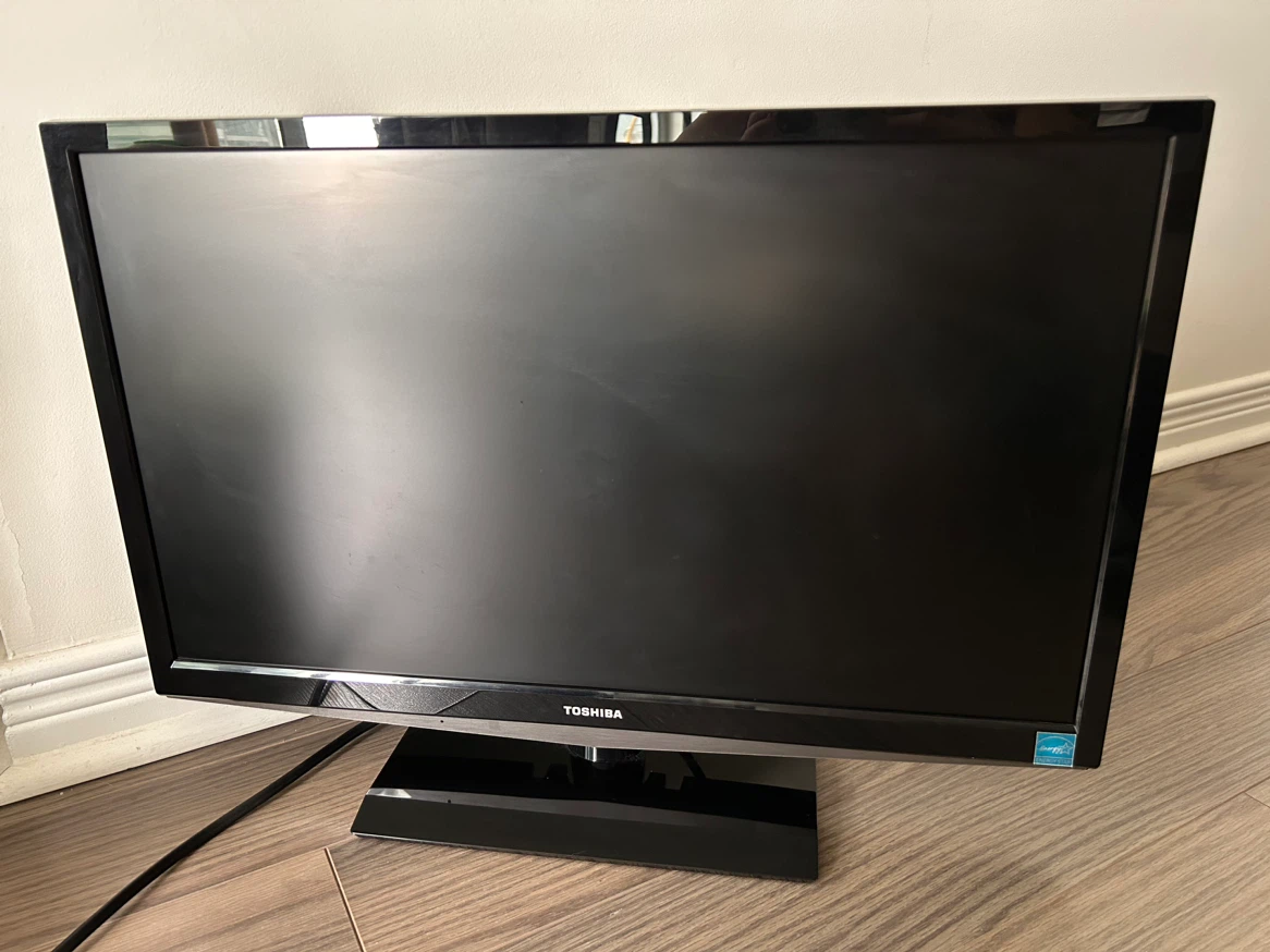Toshiba 24” TV / Monitor - *No Remote*