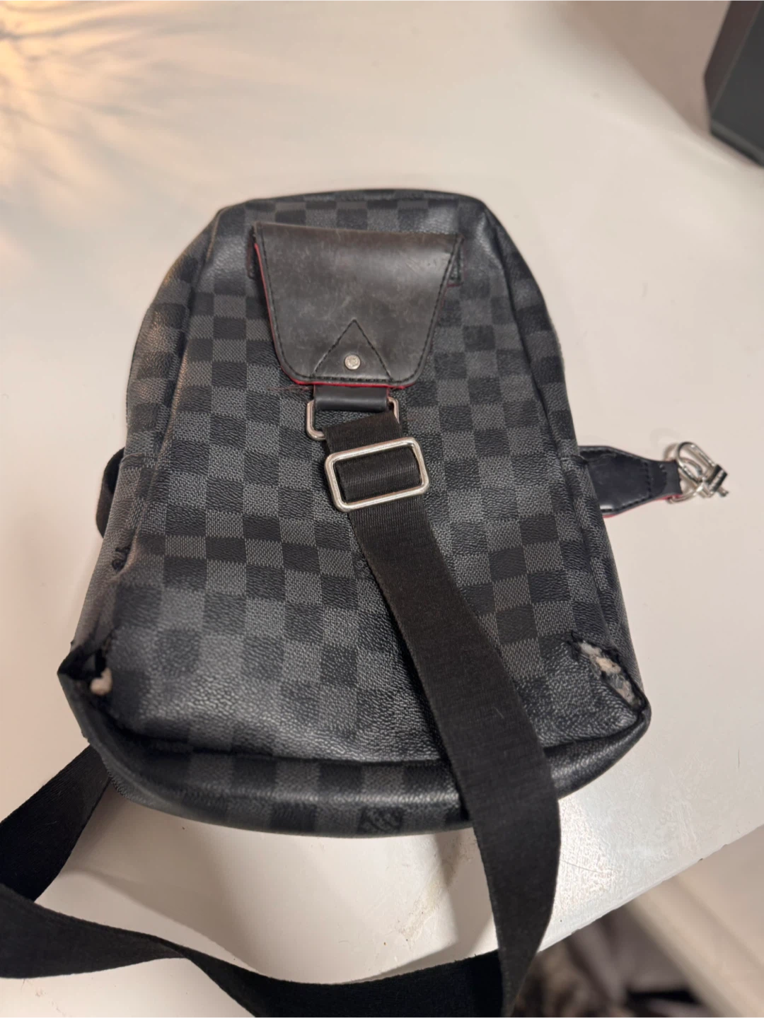 Louis Vuitton Damier Graphite Avenue Sling Bag - photo 2