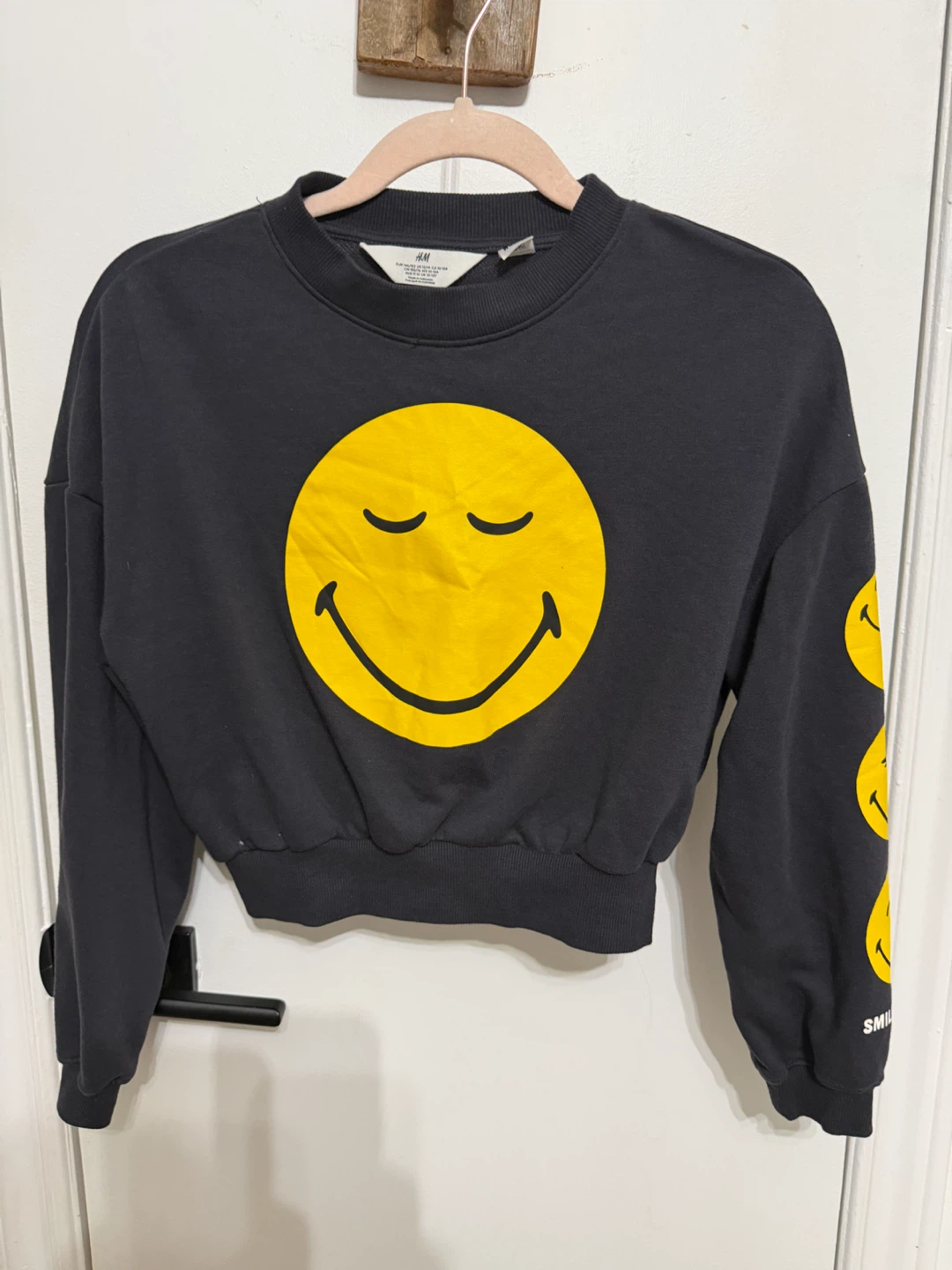 12/14 girls H&M Crop Happy face sweater