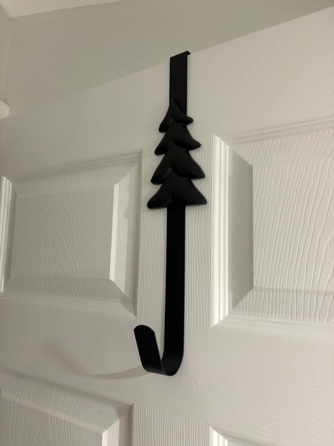Black Wreath Hanger for Door