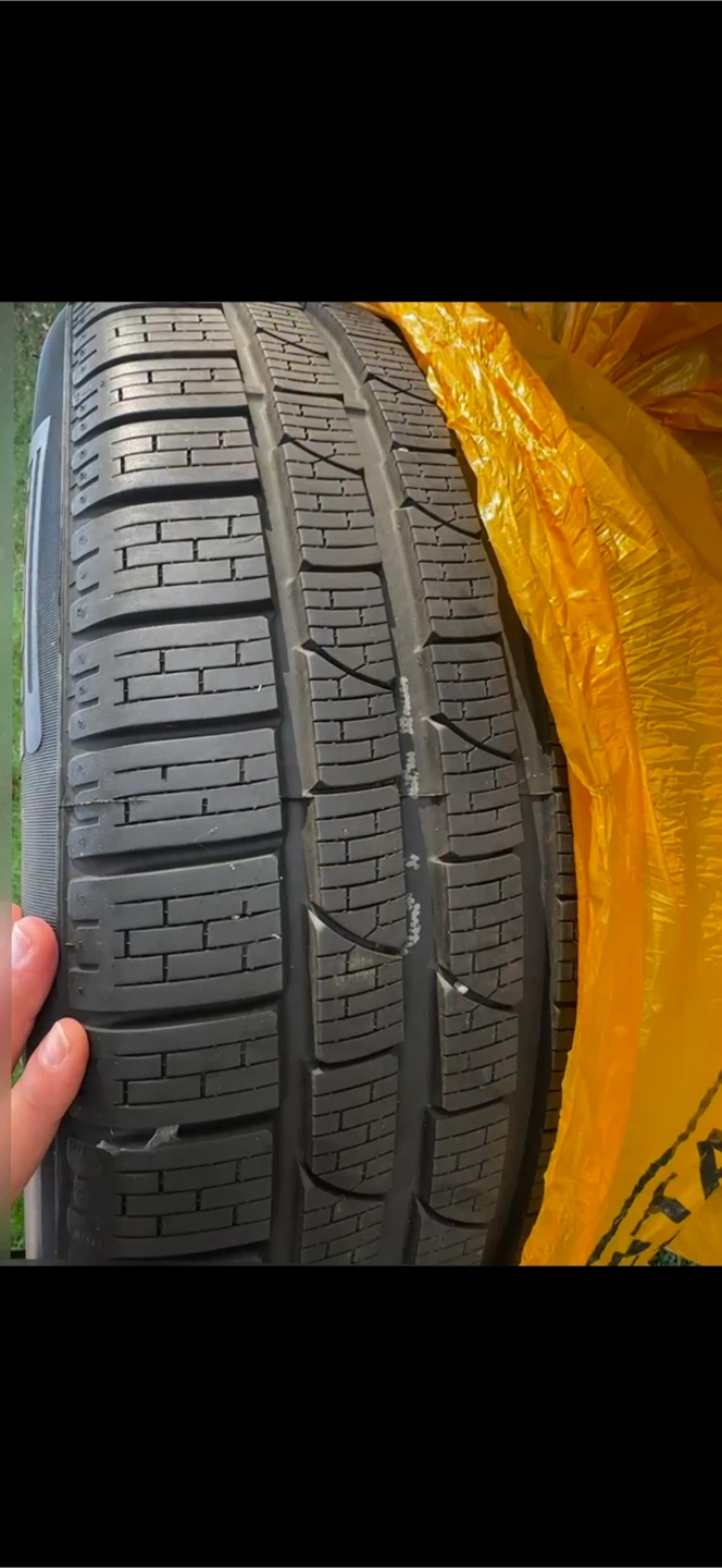 Pirelli Sottozero Tire 245/40 R18 - photo 2