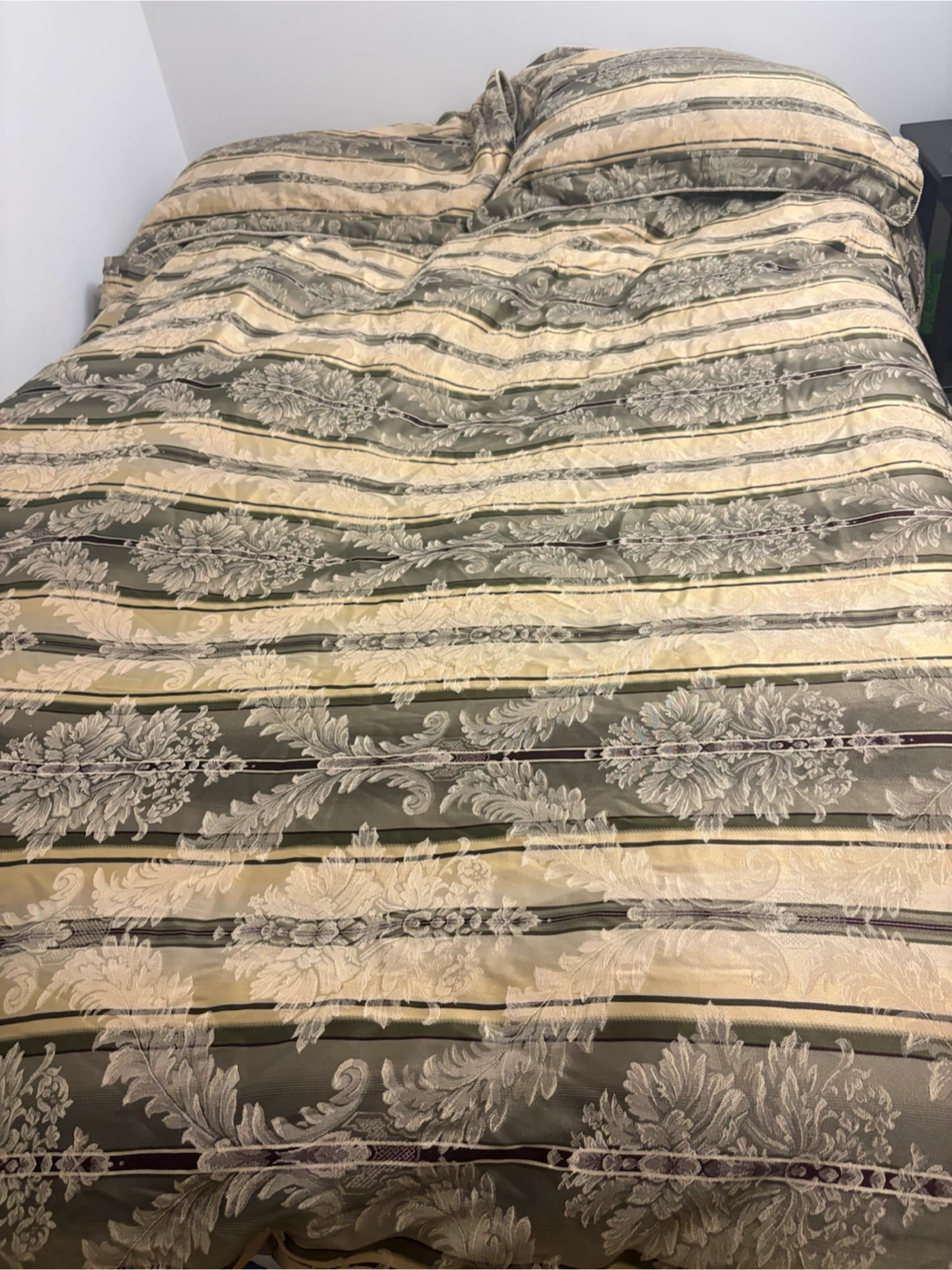 Damask Striped Bedding Set - photo 2