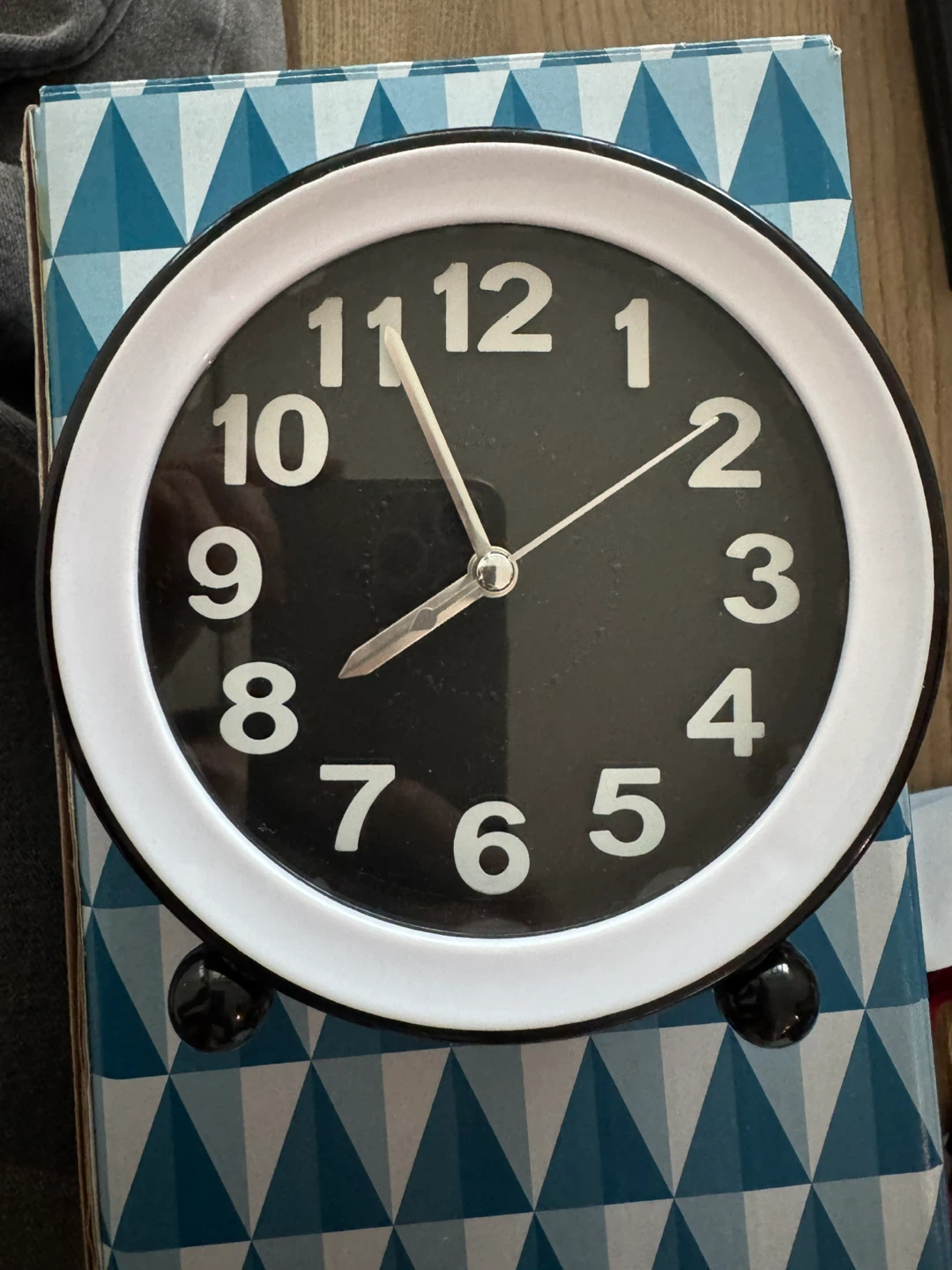 Black and white Alarm Clock - photo 2