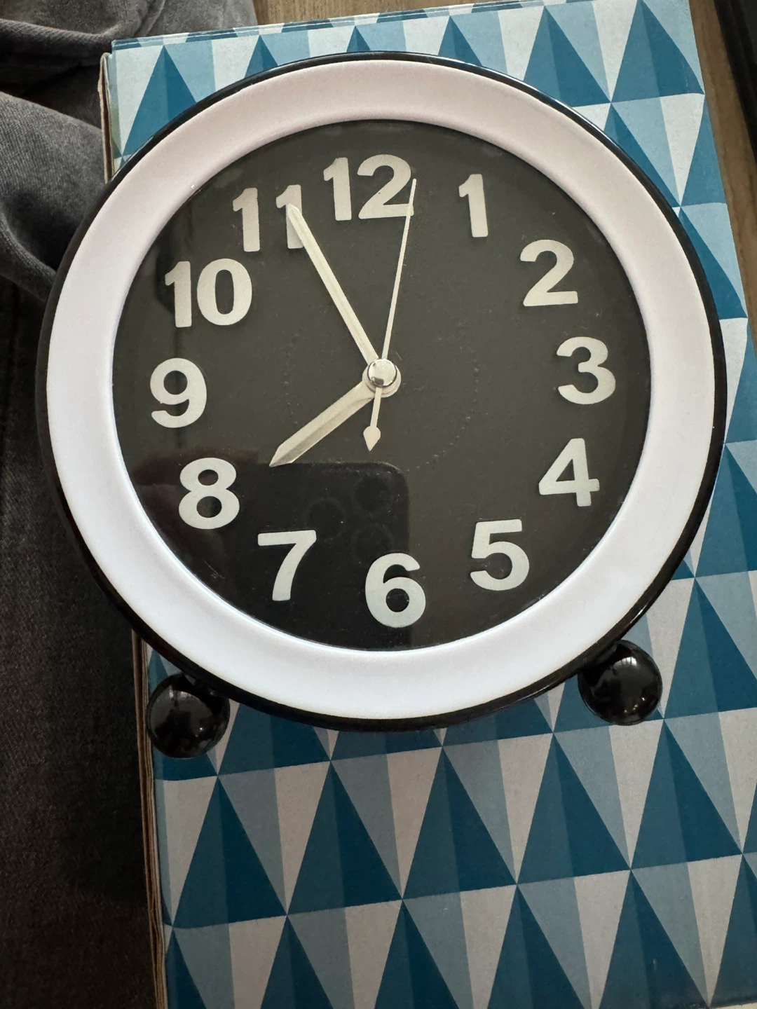 Black and white Alarm Clock - photo 4