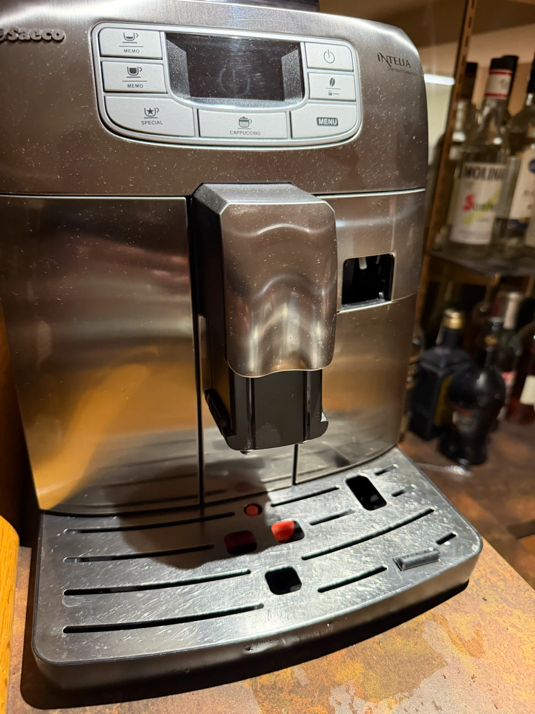 Saeco Intelia HD8753 Espresso Machine